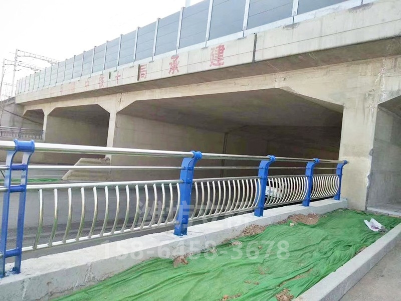 复合管护栏