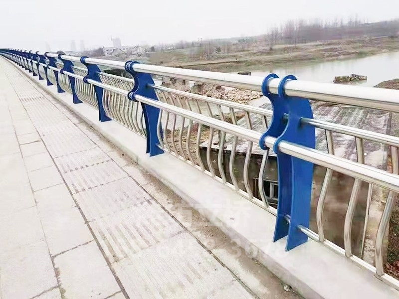 复合管护栏